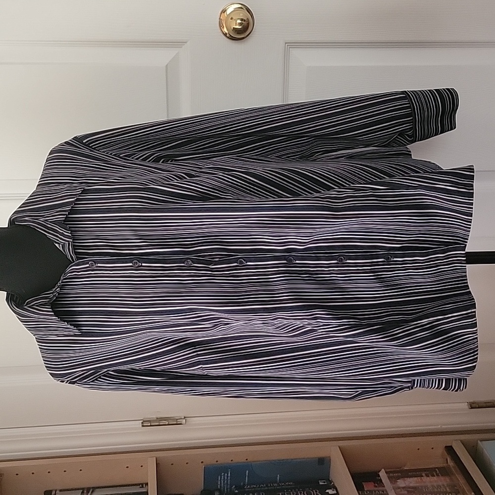 Wrinkle Free button down in Size 1X